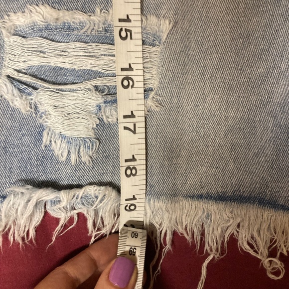 NWOT Ripped Jean Shorts - Picture 8 of 8